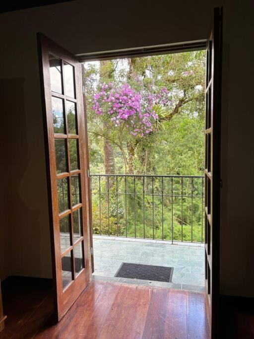 Charme E Conforto Na Montanha - Campos Do Jordao Proximo Ao Centro 外观 照片